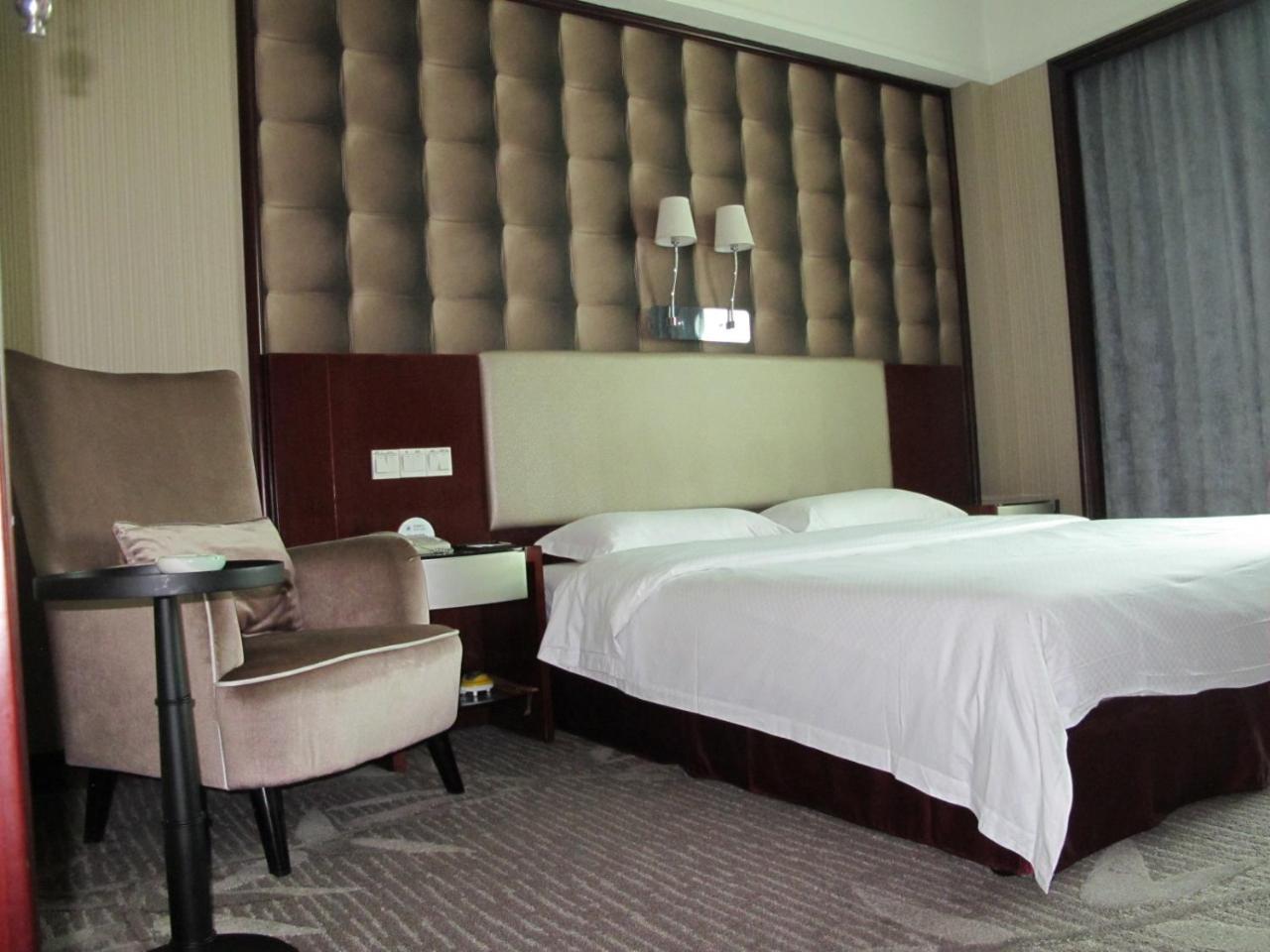 Guangzhou Nanfang Yiyuan Hotel Екстер'єр фото