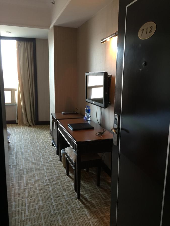 Guangzhou Nanfang Yiyuan Hotel Екстер'єр фото