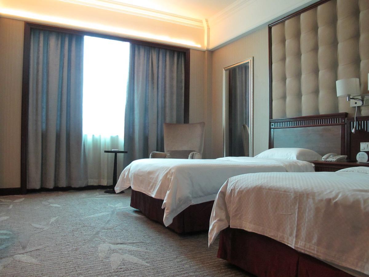 Guangzhou Nanfang Yiyuan Hotel Екстер'єр фото