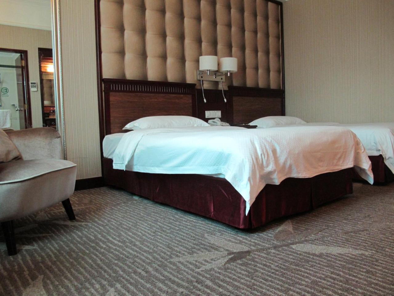 Guangzhou Nanfang Yiyuan Hotel Екстер'єр фото