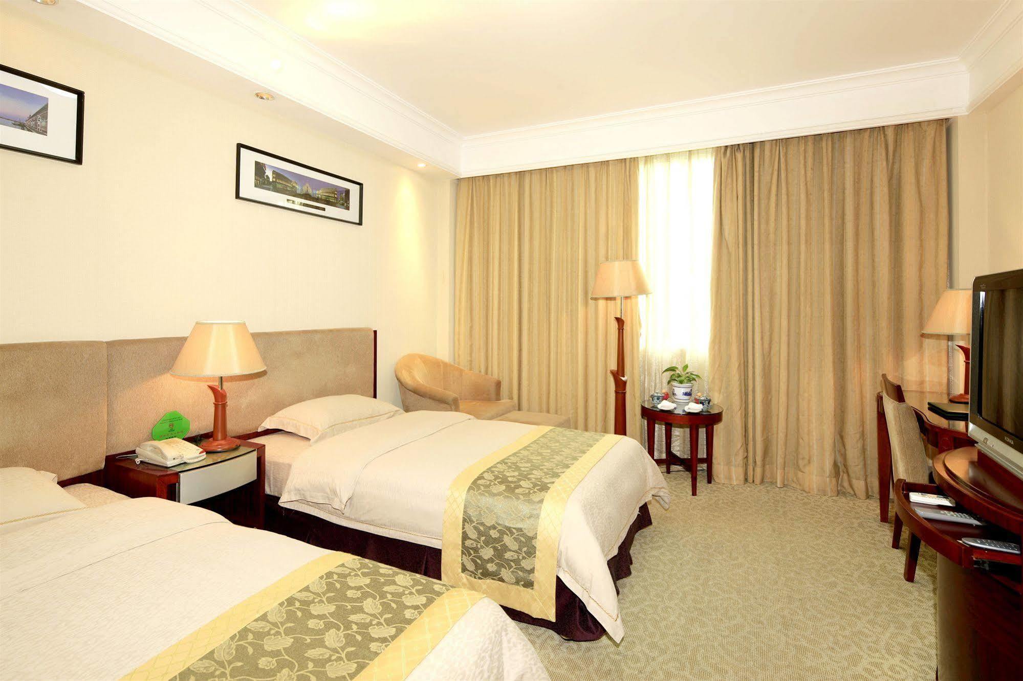 Guangzhou Nanfang Yiyuan Hotel Екстер'єр фото