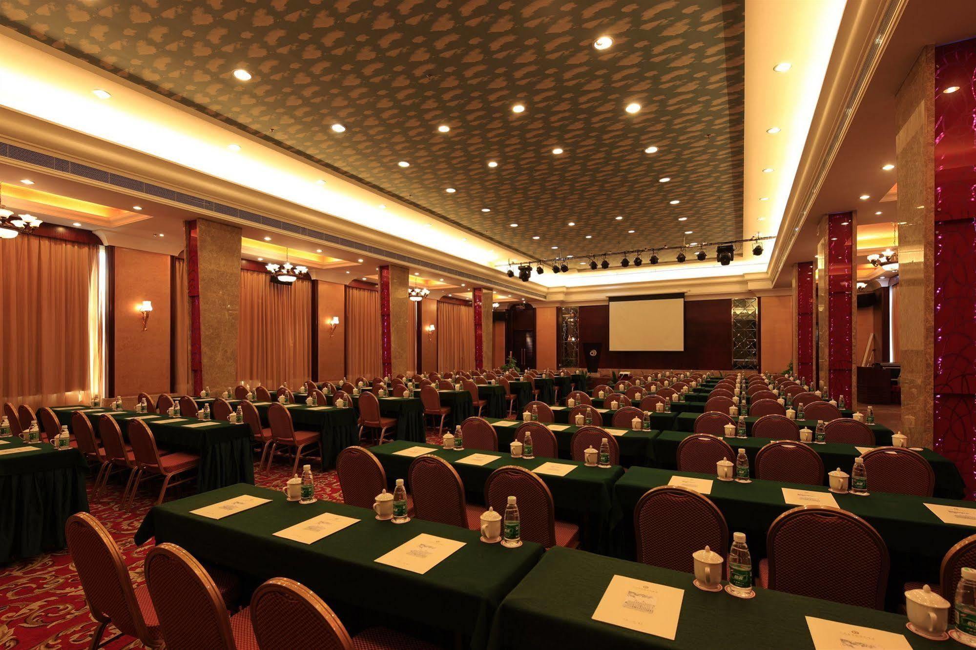 Guangzhou Nanfang Yiyuan Hotel Екстер'єр фото